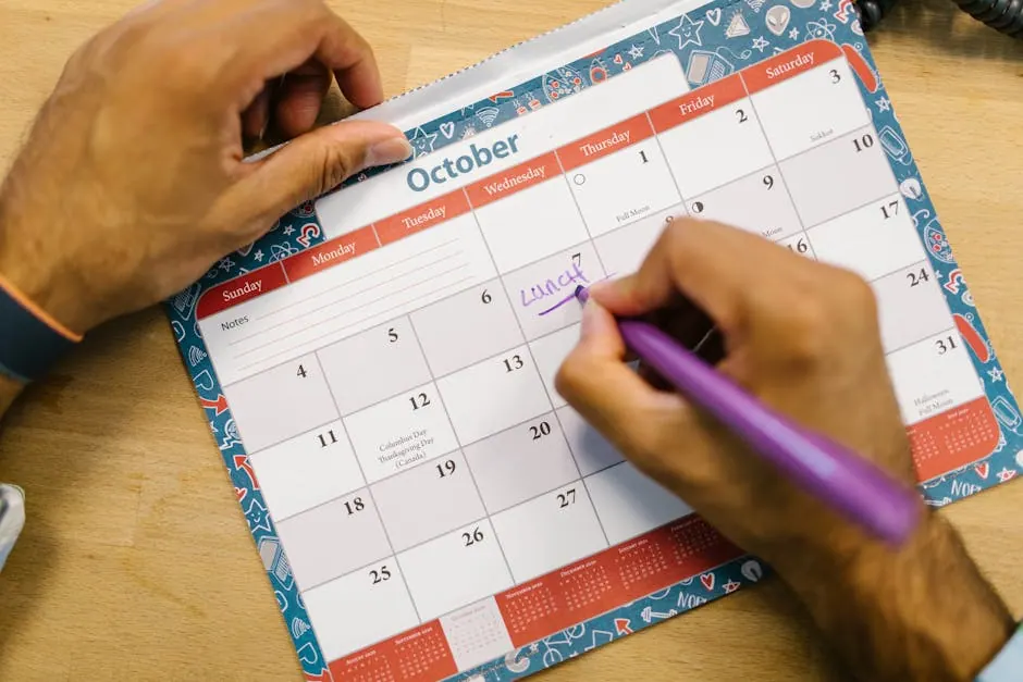 Een agenda met reserveringen ingepland